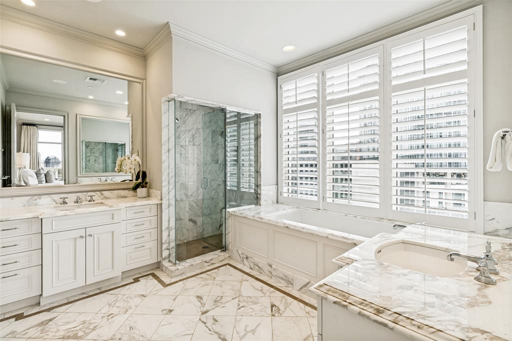 Tower & Regency Row Residence Condo - Residential