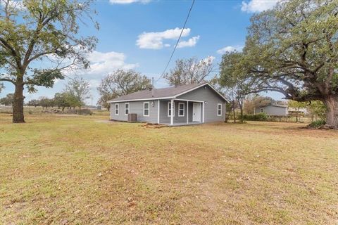 A home in Mineral Wells