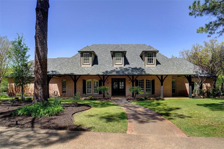 COUNTRY SETTING ON ALMOST 4 WOODED ACRES! GATED* PRIVATE & SERENE SETTING W POND WATER VIEW ON PROPERTY*HOME NOT VISABLE FROM PEYTONVILLE*HEATED POOL W ATTACHED  SPA, FIRE-CONVERSATION PIT*OUTDOOR LIVING W COVERED ARBOR,BULL BUILT IN GRILL, OUTDOOR FIREPLACE &  40 X 20 METAL SHOP USED AS MANCAVE*HUGE COVERED AREA FOR ADDITONAL PARKING ATTACHED TO COVERED ARBOR & OUDOOR KITICHEN-PARKS 4 CARS-7 TOTAL CAR PARKING EASILY*SEPARATE COVERED CARPORT AREA ATTACHED TO MANCAVE-SHOP,GREAT FOR STORAGE OF ALL KINDS*MAIN HOUSE FEATURES OWNERS SUITE PLUS 2ND GUEST BEDROOM ON 1ST LEVEL*STUDY, FAMILY ROOM, FORMAL DINING,KITCHEN,BREAKFAST & BONUS ON FIRST LEVEL*2ND LEVEL FEATURES 2 BED,2 BATH & 2 LIVING*GAME & MEDIA UP*HANDSCRAPED HARDWOODS*3 FIREPLACES*GOURMET KITCHEN FEATURES 5 BURNER GAS COOKTOP, BUILT IN FRIDGE,DOUBLE OVENS,ICE MAKER,TRASH DRAWER,STAINLESS APPLIANCES,BUTLER PANTY & PLANNING DESK*RELAX IN THE OWNER'S RETREAT W JETTED OVAL TUB, HIS & HER CLOSETS,GRANITE COUNTERS &LOVLEY HARDWOODS*