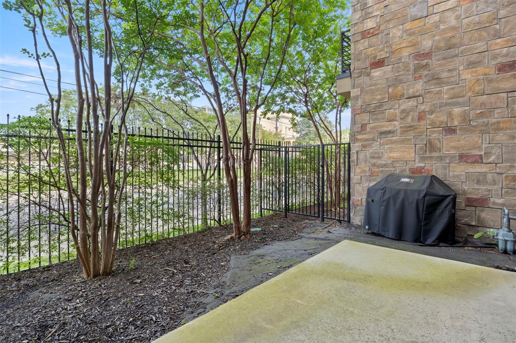 Cityscape Plaza Townhomes - Residential