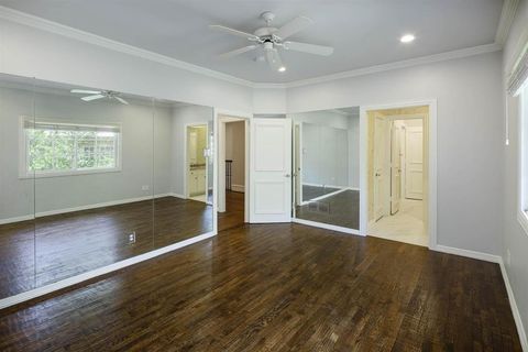 Tiny photo for 2900 Amherst Avenue, University Park, TX 75225 (MLS # 21102352)
