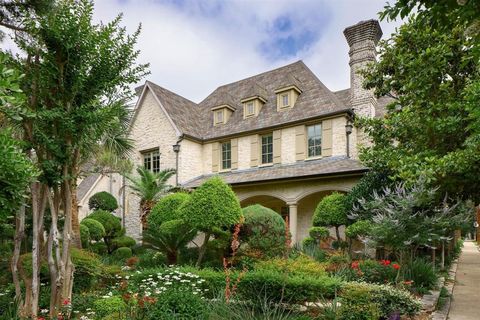 Tiny photo for 2900 Amherst Avenue, University Park, TX 75225 (MLS # 21102352)