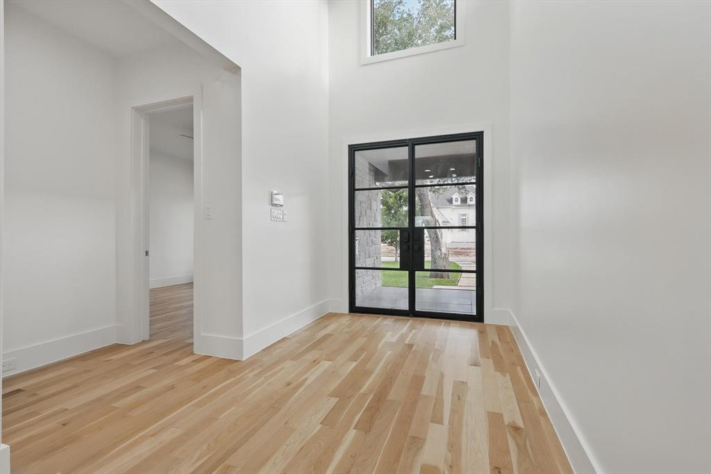 6839 Orchid Lane