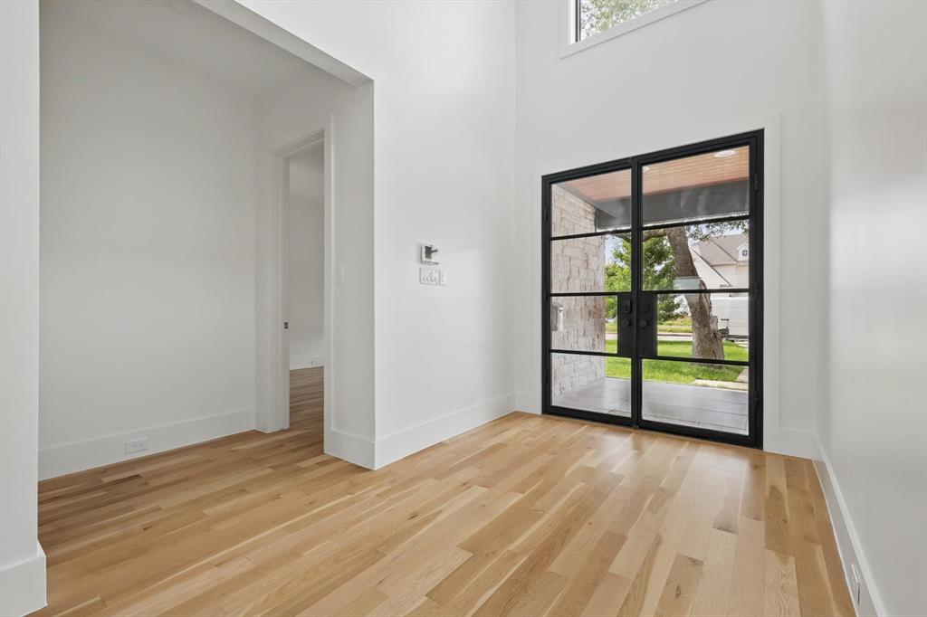 6839 Orchid Lane