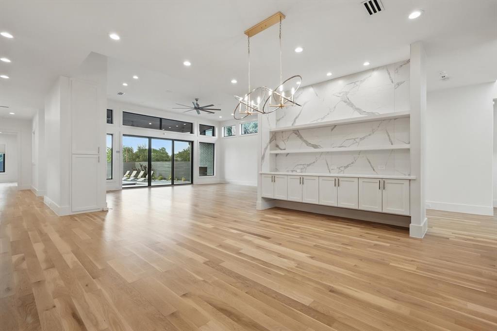 6839 Orchid Lane
