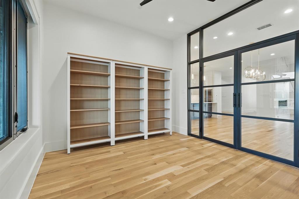 6839 Orchid Lane