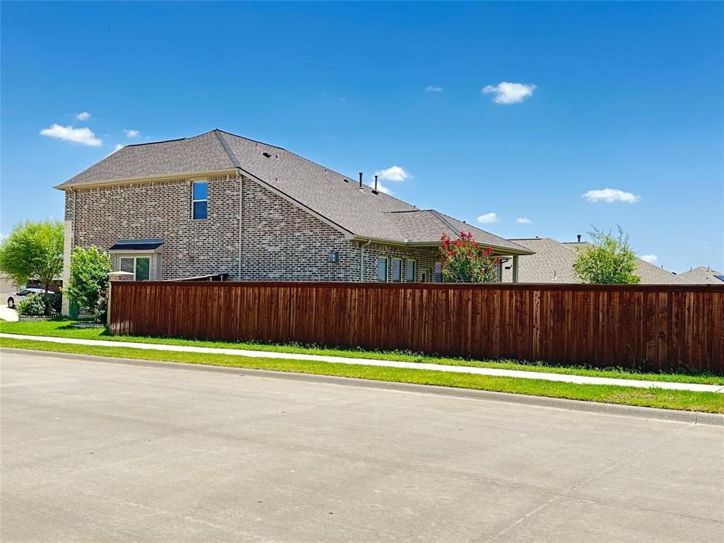 9273 Silver Dollar Drive