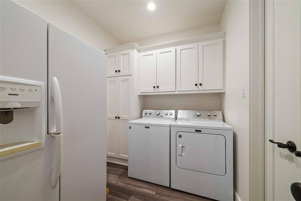 Kings Point Cove - Residential