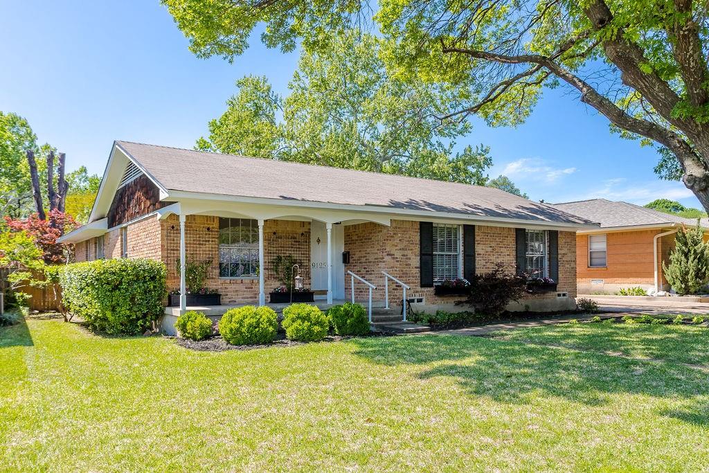 9125 Livenshire Drive