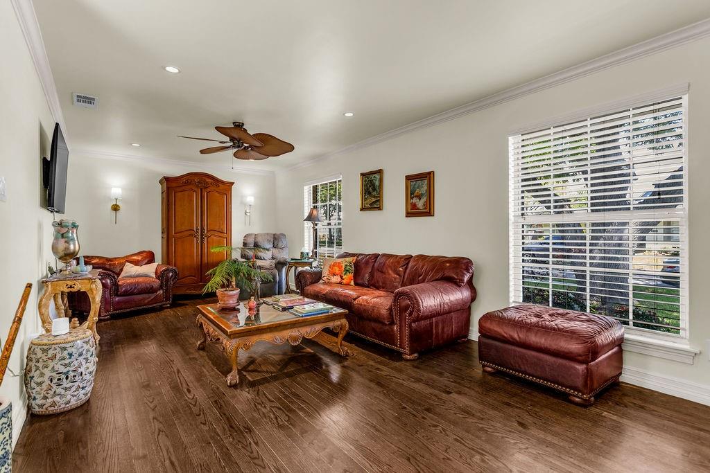 9125 Livenshire Drive