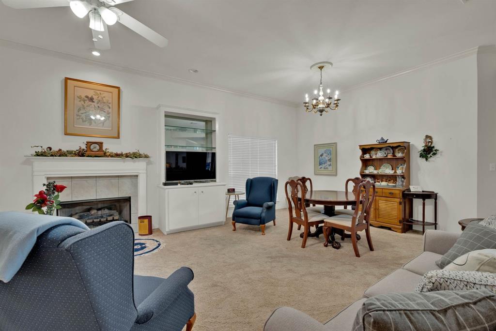 176 Kings Crossing