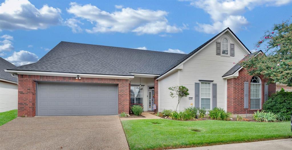 176 Kings Crossing