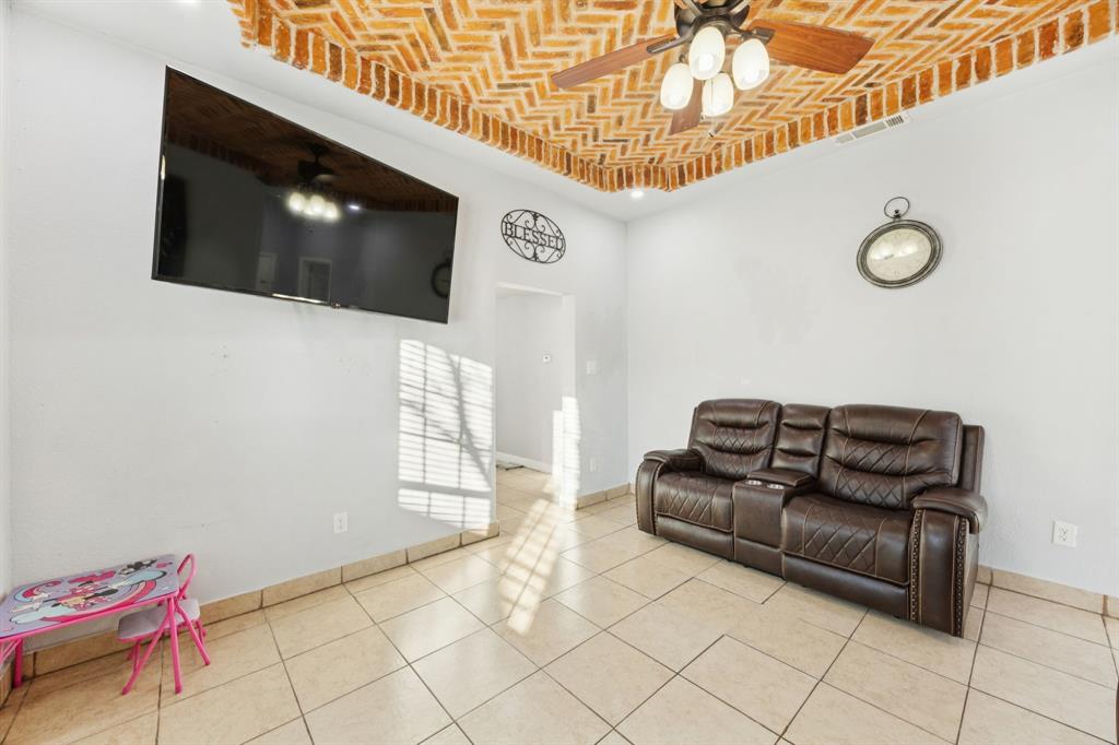 SYCAMORE HEIGHTS - Residential