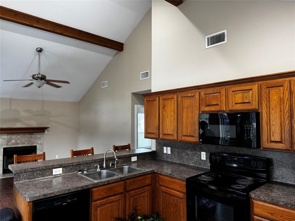 411 Cimarron Trail