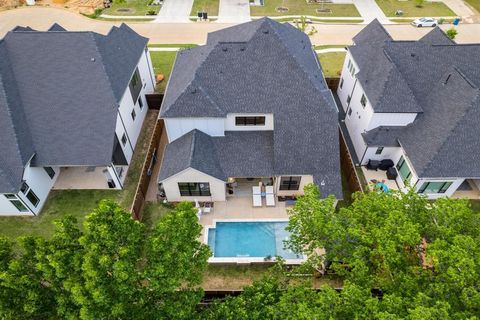 2093 Holt Way Grapevine TX 76051