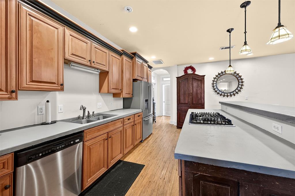 Otp Sherman - Commercial Sale