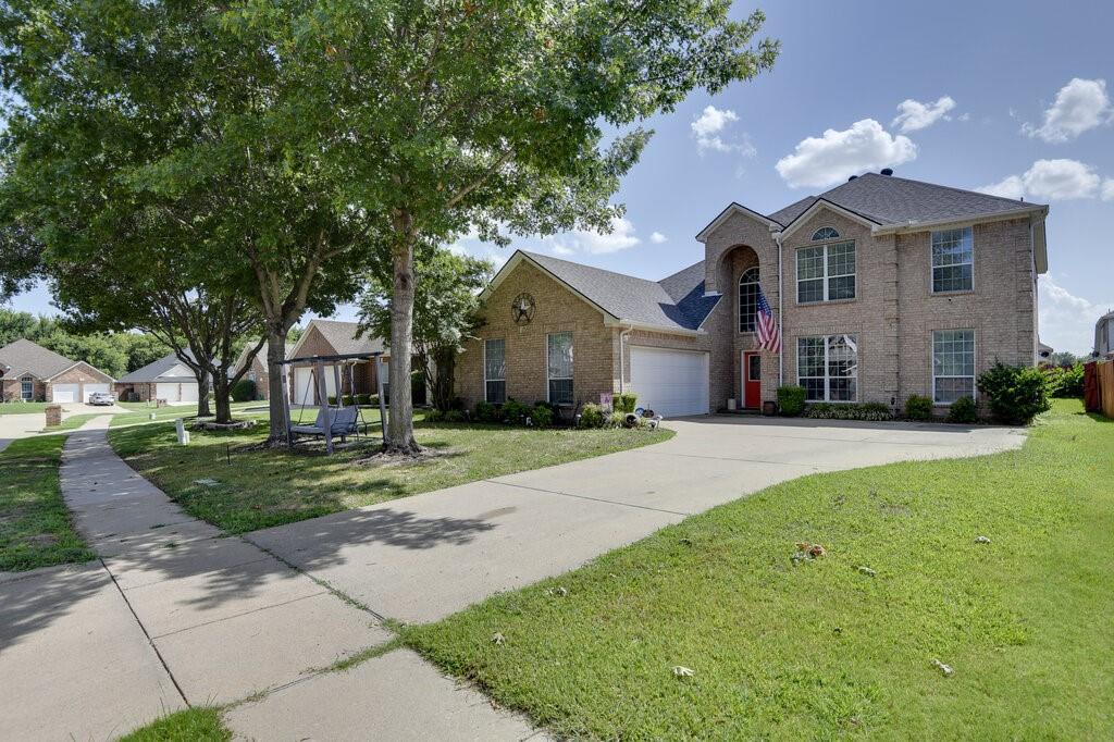 2715 Forest Lake Drive