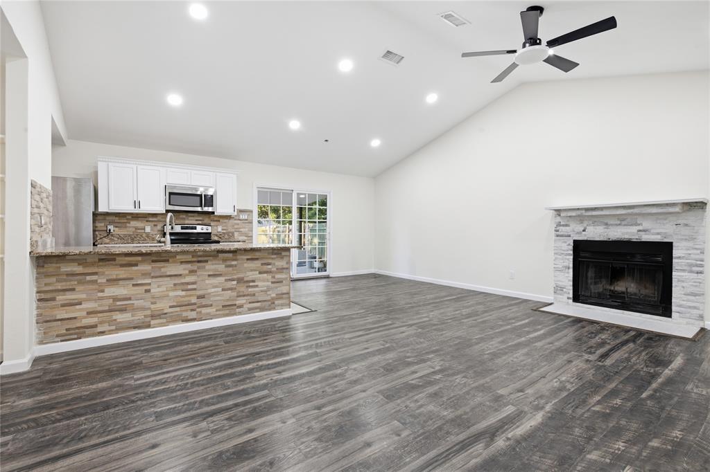 3728 Flintwood Trail
