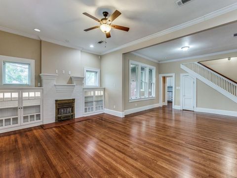 6 Chase Court Fort Worth TX 76110