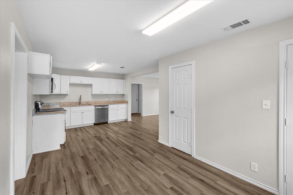R GAINOR A-12 - Residential
