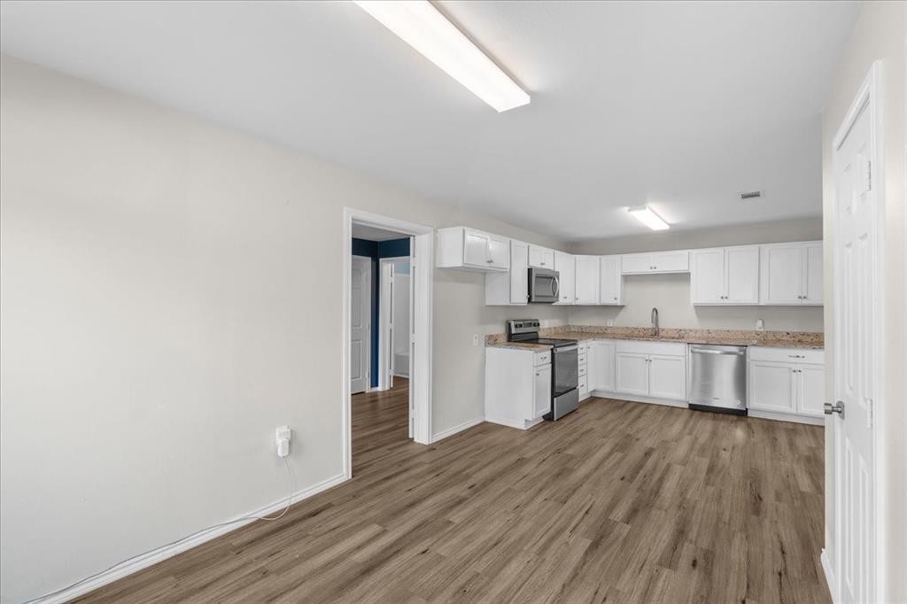 R GAINOR A-12 - Residential