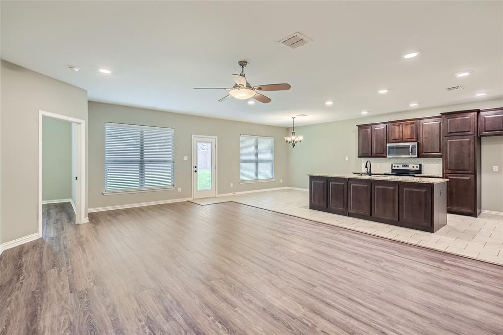 Town Alvarado - Residential Lease