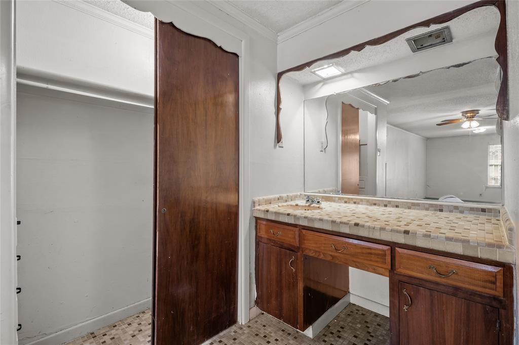 GLENDALE HEIGHTS 3RD SEC - Residential