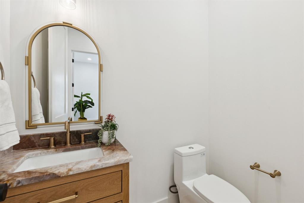 ROSS AVE ANNEX - Residential