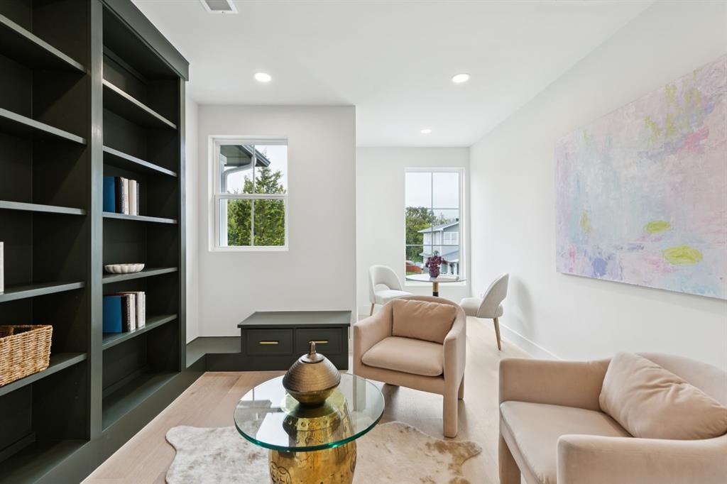 ROSS AVE ANNEX - Residential