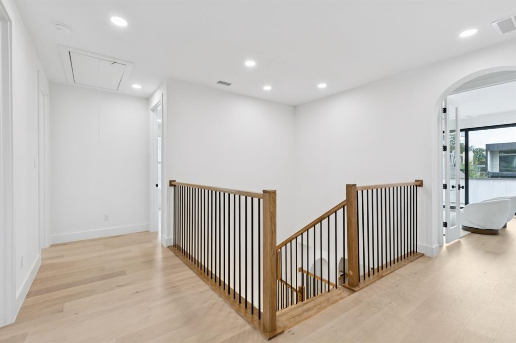 ROSS AVE ANNEX - Residential