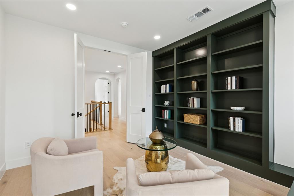 ROSS AVE ANNEX - Residential