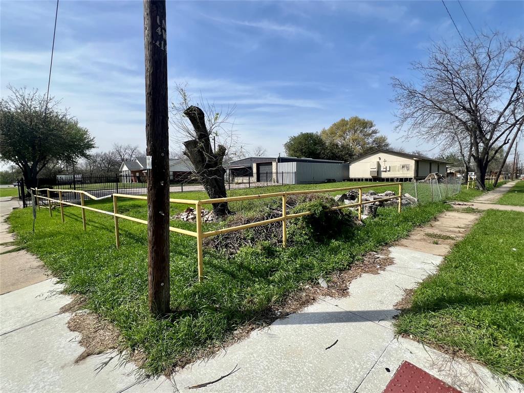 Westmoreland Park - Commercial Sale