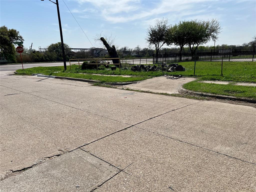 Westmoreland Park - Commercial Sale