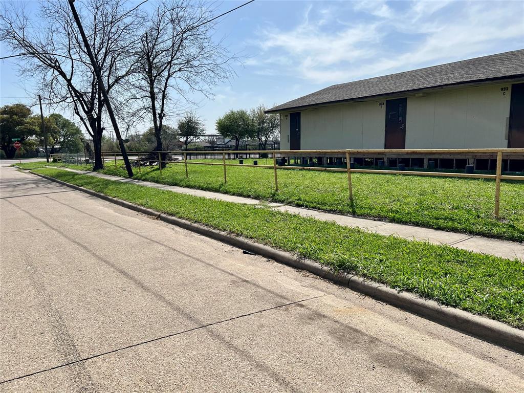 Westmoreland Park - Commercial Sale