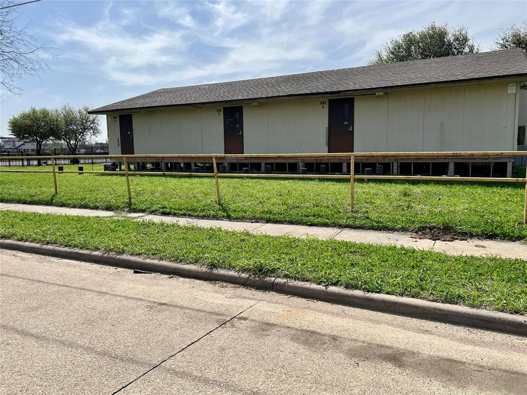 Westmoreland Park - Commercial Sale