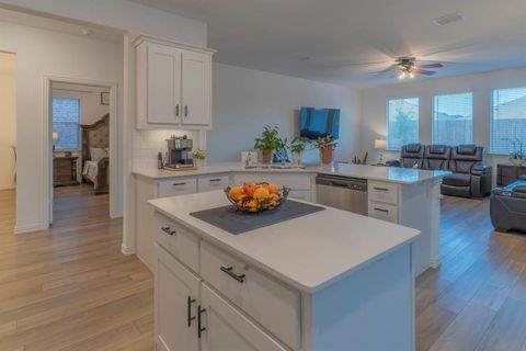Photo of 2106 Fimbry Drive, Royse City, TX 75189 (MLS # 21095043)