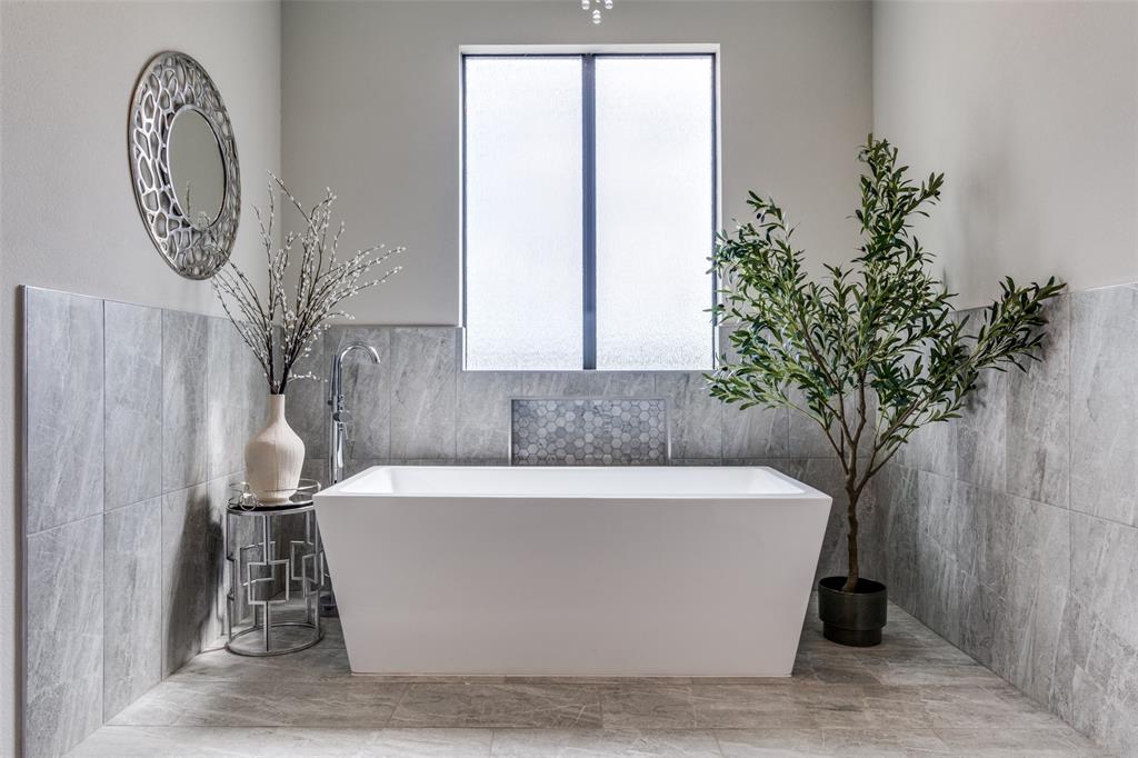 Roosevelt Manor 1st Inst - Residential