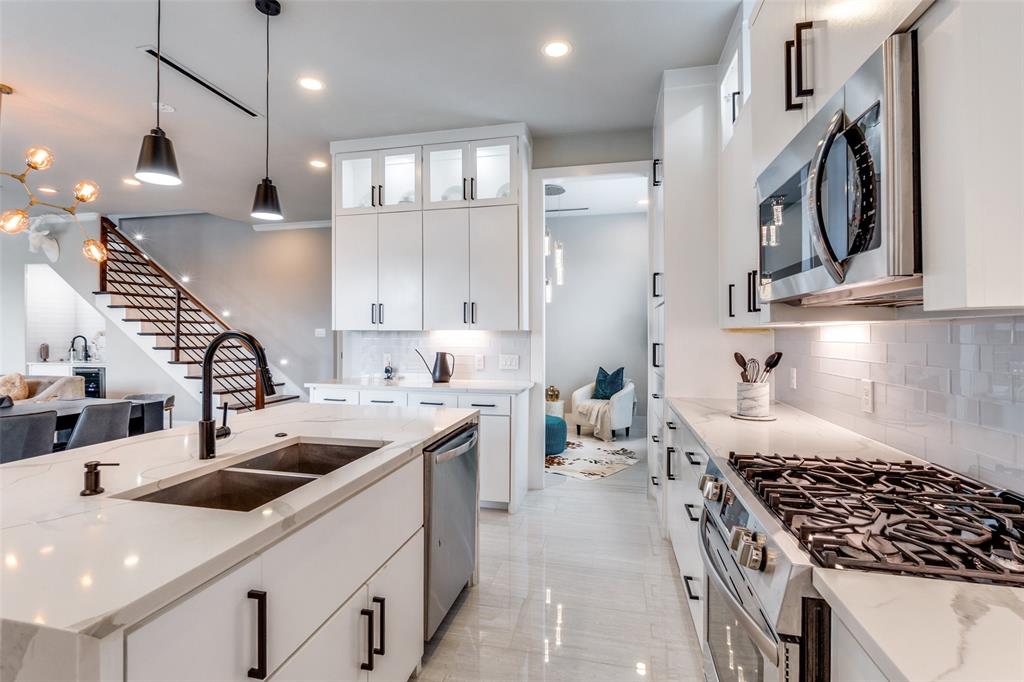 Roosevelt Manor 1st Inst - Residential