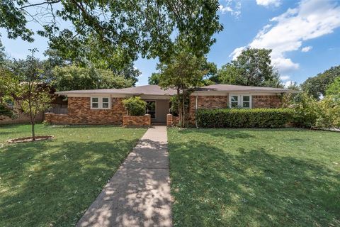 2600 Willow Bend Bedford TX 76021