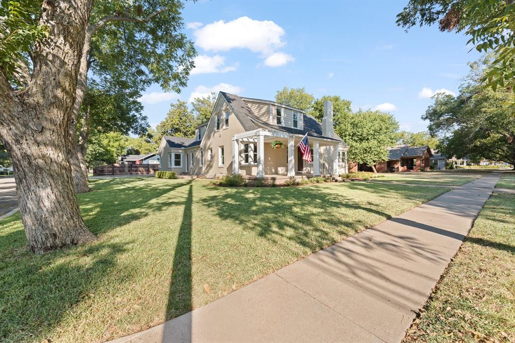 112 Bellevue Drive