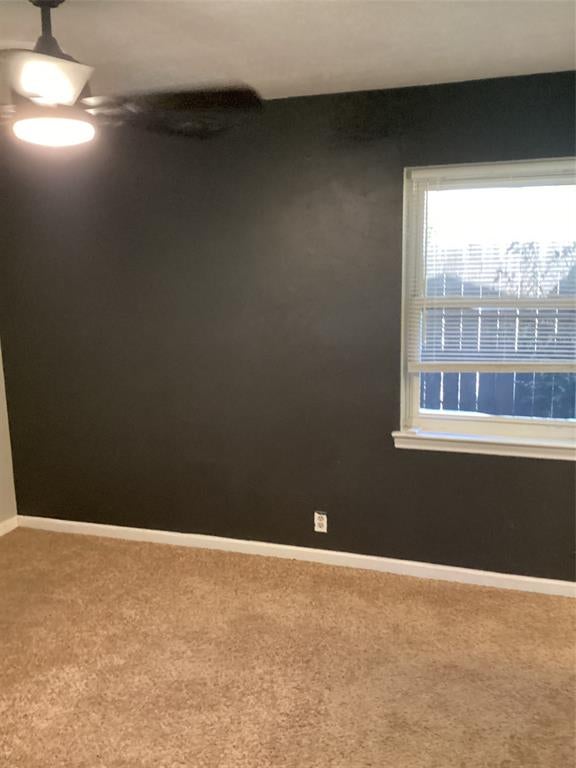 1811 E Lovers Lane