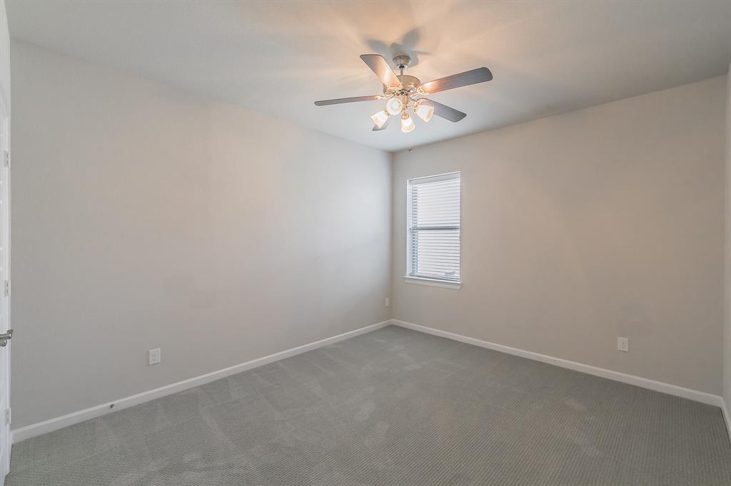 Villas Lk Hlnds Add - Residential