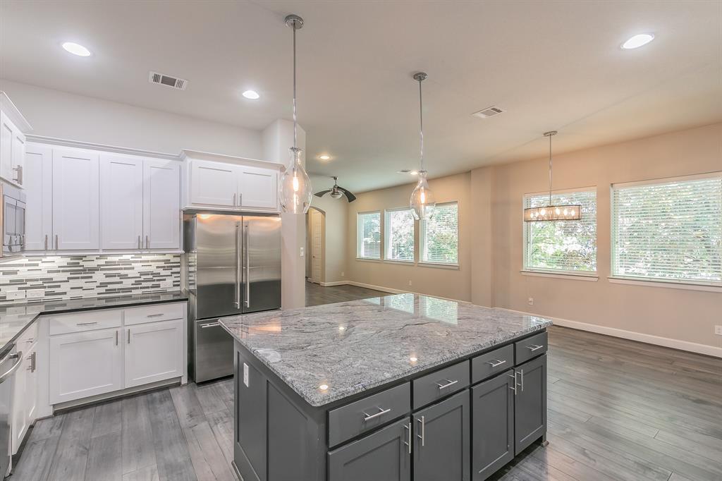 Villas Lk Hlnds Add - Residential