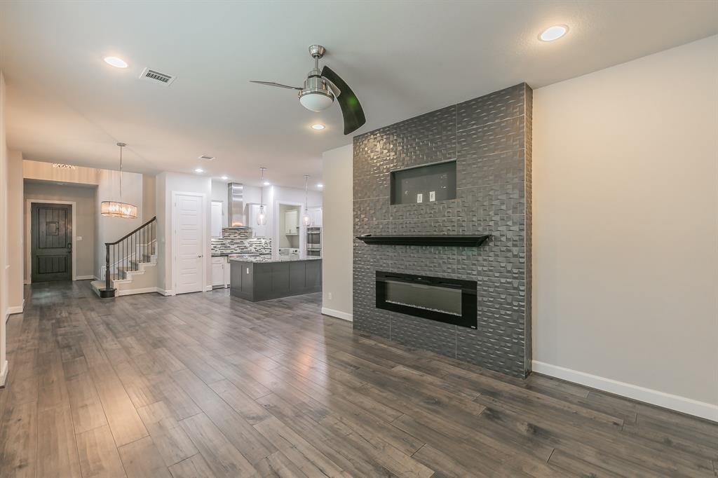 Villas Lk Hlnds Add - Residential