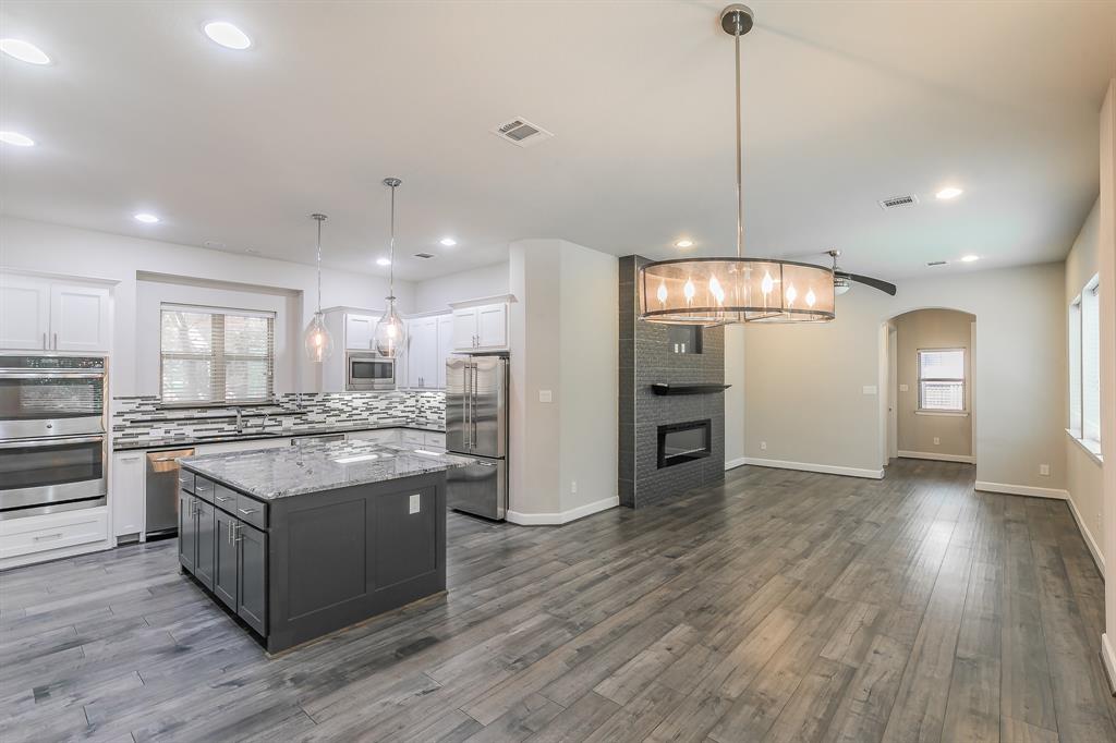 Villas Lk Hlnds Add - Residential