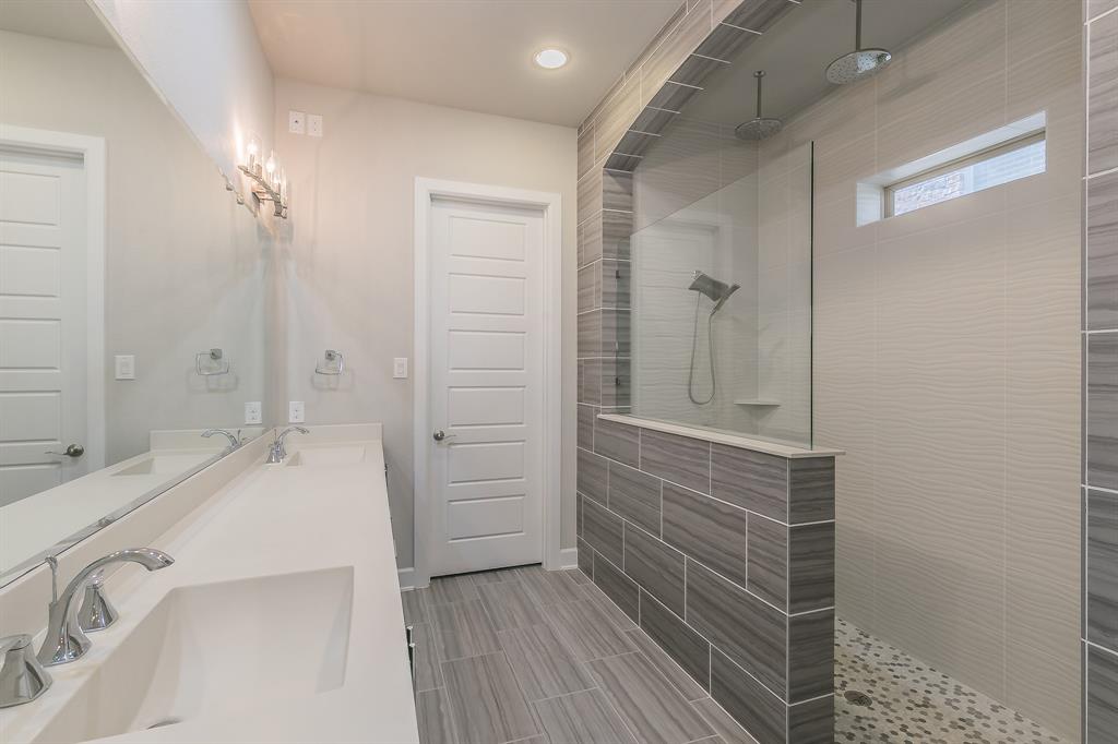 Villas Lk Hlnds Add - Residential