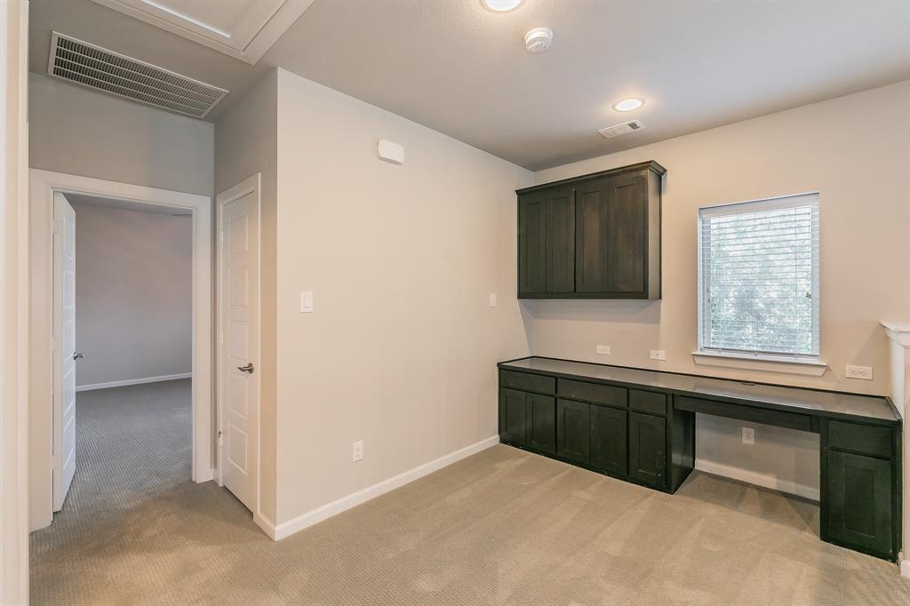 Villas Lk Hlnds Add - Residential