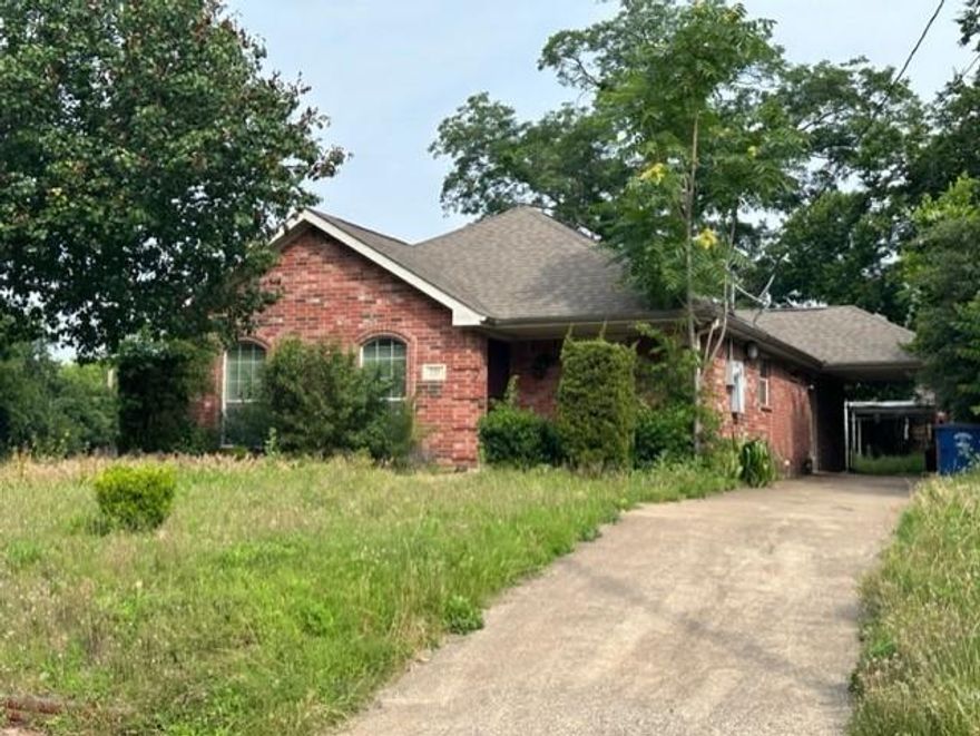 3 bedroom, 2 bath single family home in an upcoming street near Fair Park.  There are new construction projects in and around the neighborhood.  Walk in to the open living room that connects with the open kitchen.  Kitchen features lots of cabinet storage and space for a dining table.  Follow the hallway back to two nice sized bedrooms.  The primary suite is generously sized with en-suite bath with combination shower and tub.  Nice sized backyard, perfect for family gatherings.  Home is perfect as an investment property or starter home for anyone.  Property is conveniently located close to Fair Park and all of it's activities, downtown, deep ellum, transit lines and freeways.