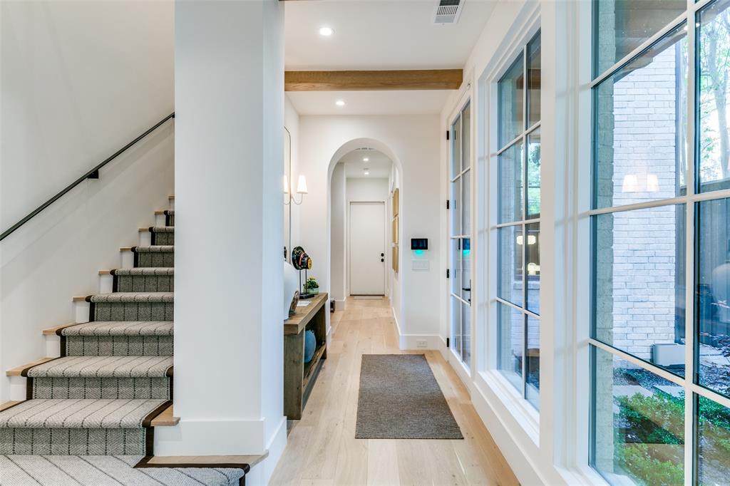 4007 Hawthorne Avenue