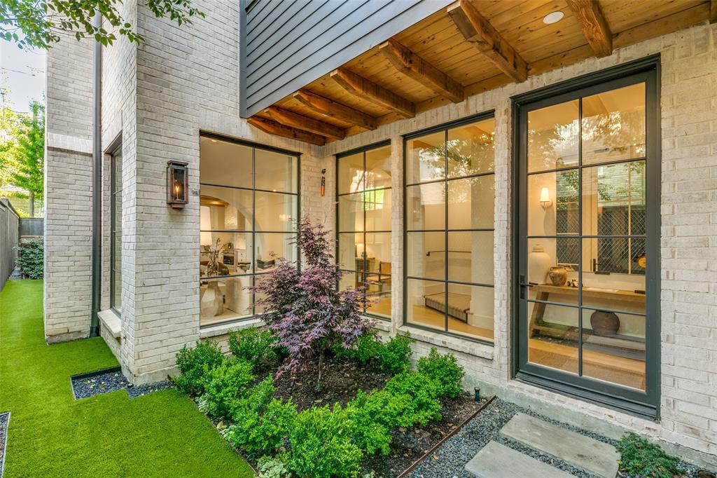 4007 Hawthorne Avenue